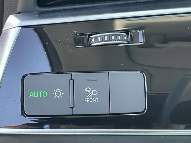Used 2021 Audi Q8 Premium Plus w/ Premium Plus Package AWD/4WD image 19