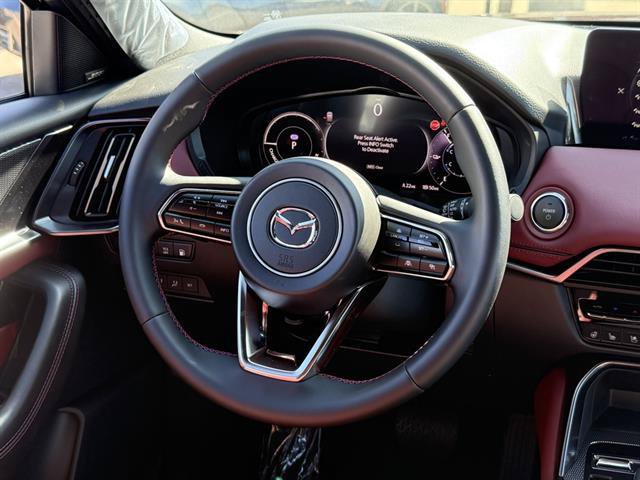 New 2025 MAZDA CX-70 Plug-In Hybrid w/ Premium Plus AWD/4WD image 23