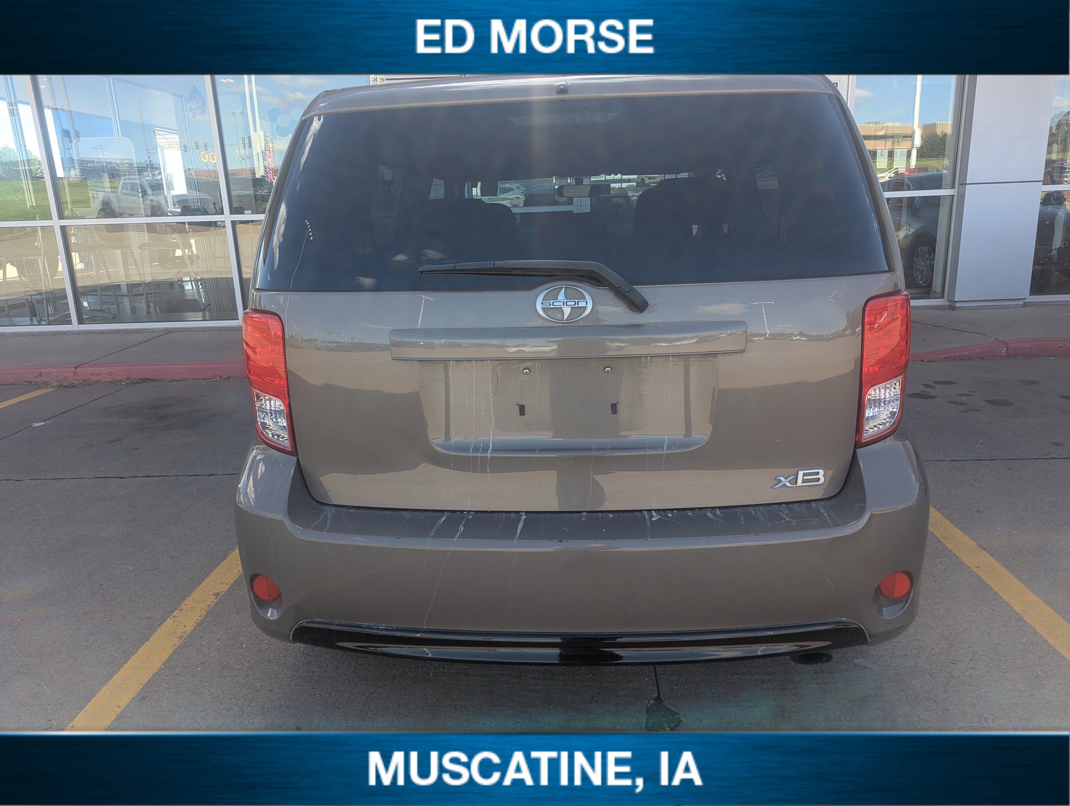 Used 2014 Scion xB FWD image 7
