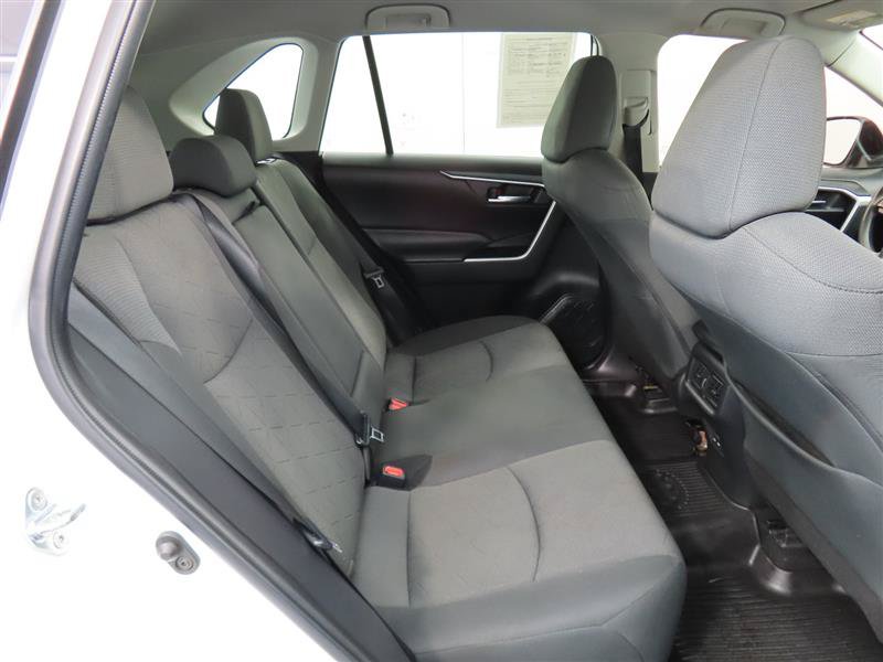 Used 2022 Toyota RAV4 XLE FWD image 29