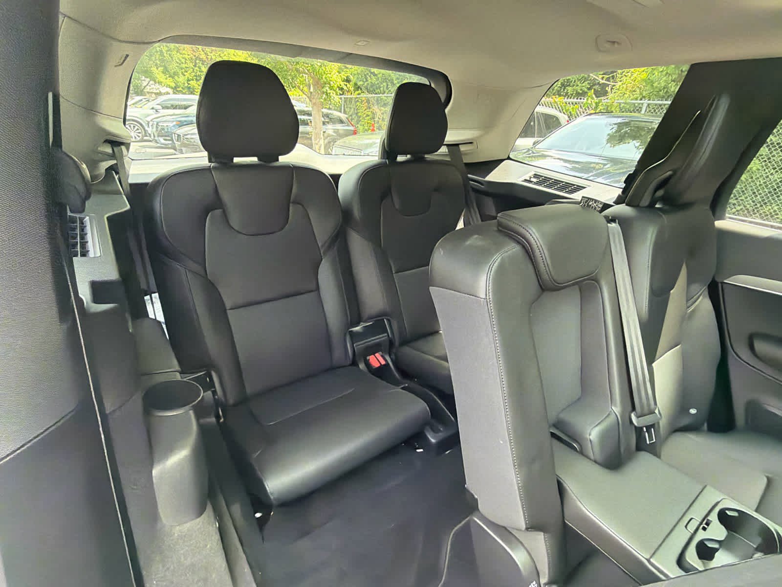 Used 2025 Volvo XC90 B5 Core AWD/4WD image 22