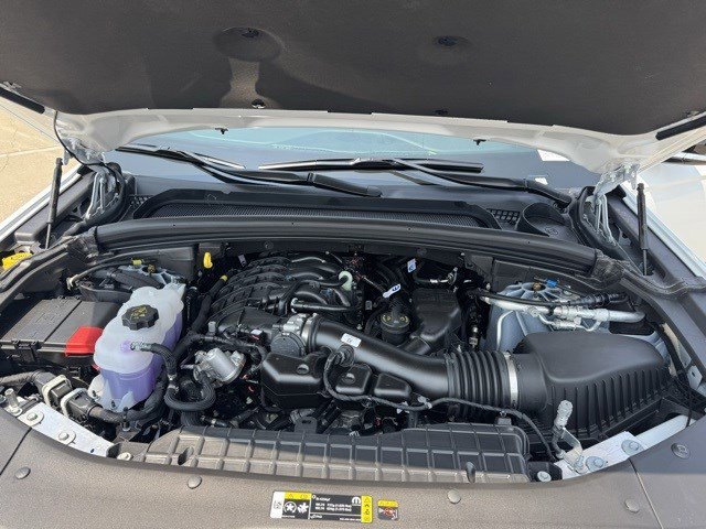 New 2025 Jeep Grand Cherokee Overland w/ Luxury Tech Group IV image 40