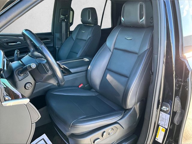 Used 2022 Cadillac Escalade Luxury image 27