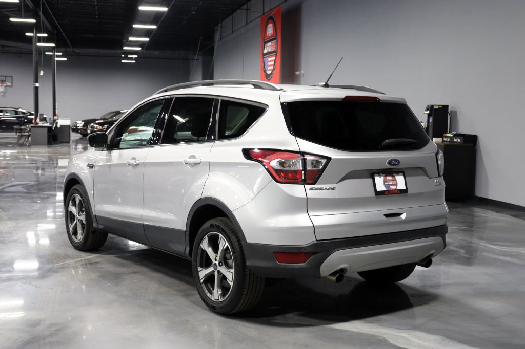 Used 2017 Ford Escape SE w/ SE Leather Comfort Package AWD/4WD image 5