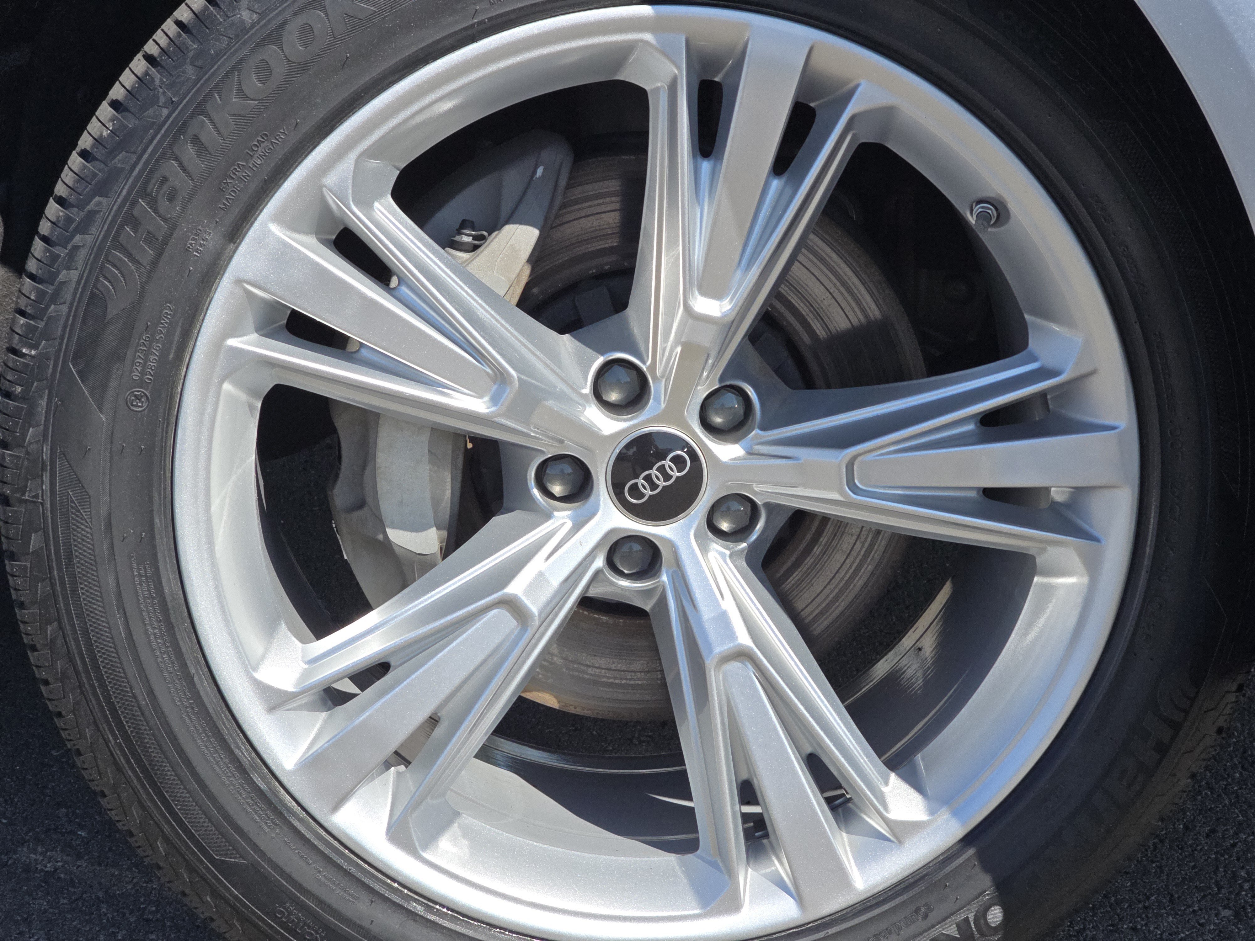 Certified 2023 Audi Q8 Premium w/ Convenience Package AWD/4WD image 15