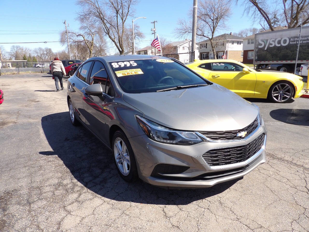 Used 2018 Chevrolet Cruze LT w/ Convenience Package image 1
