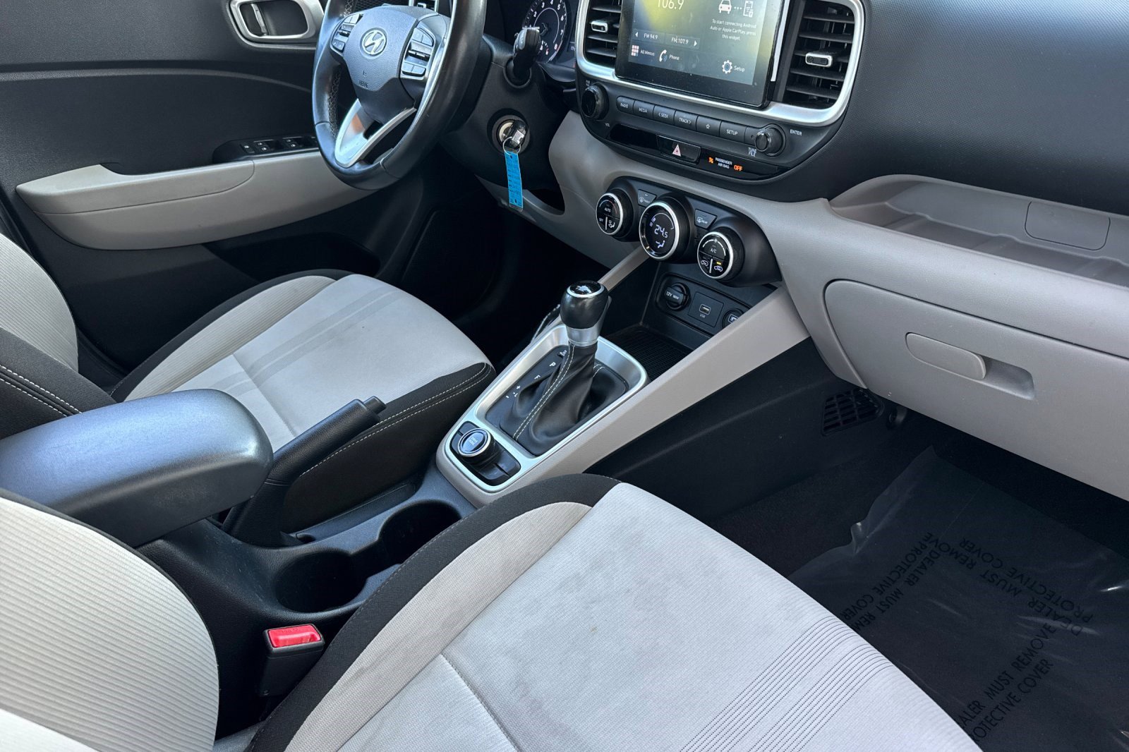 Used 2021 Hyundai Venue SEL FWD image 31