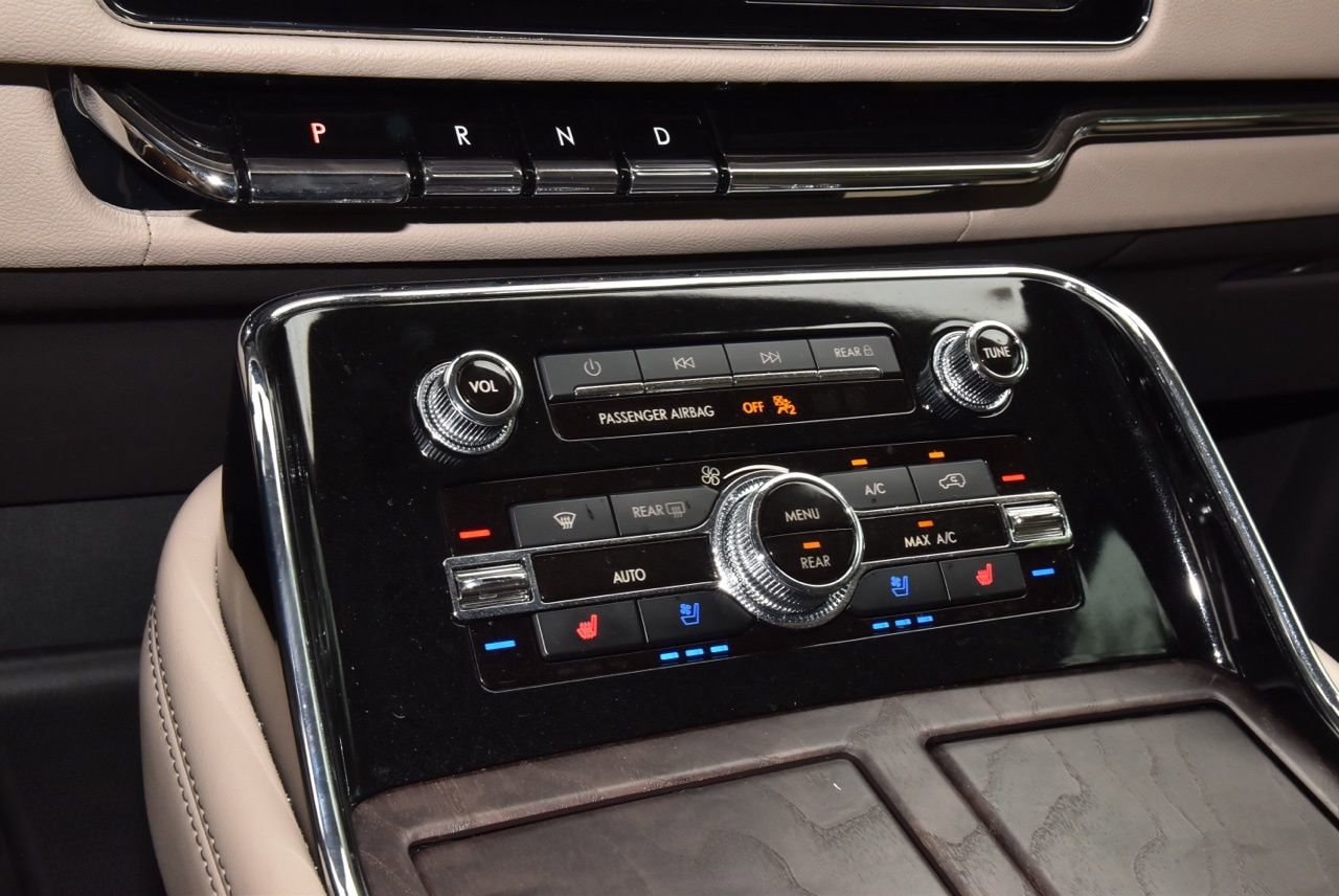 Used 2024 Lincoln Navigator Reserve image 30