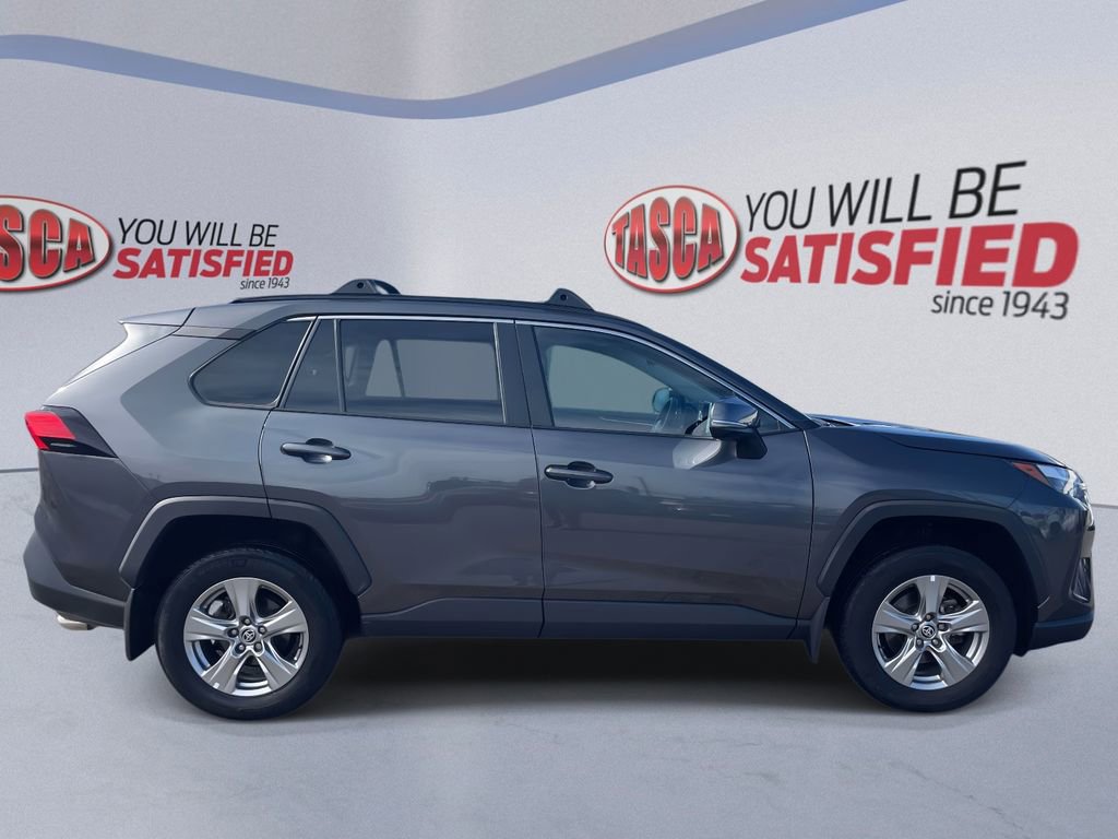Used 2023 Toyota RAV4 XLE w/ Convenience Package image 5