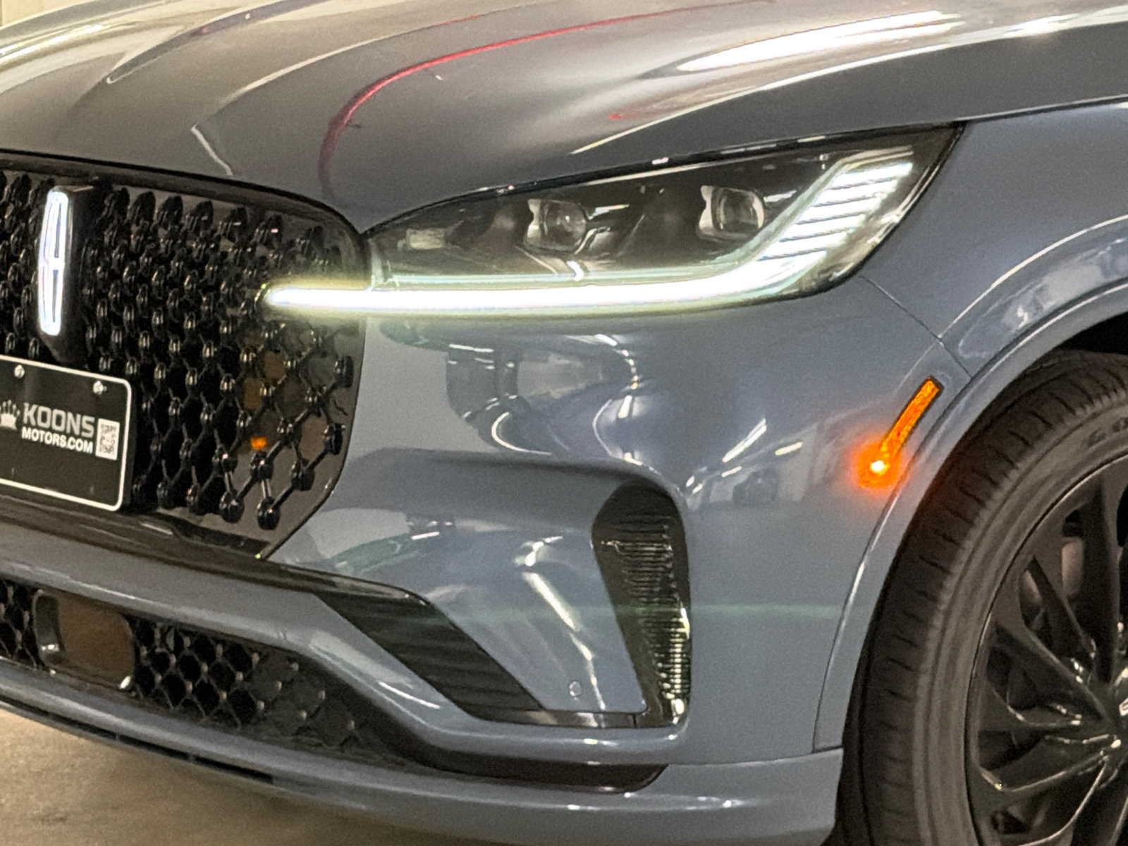 New 2027 Lincoln Aviator Reserve AWD/4WD image 2