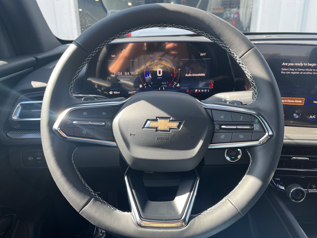 New 2027 Chevrolet Traverse LT w/ Sun and Wheel Package AWD/4WD image 14