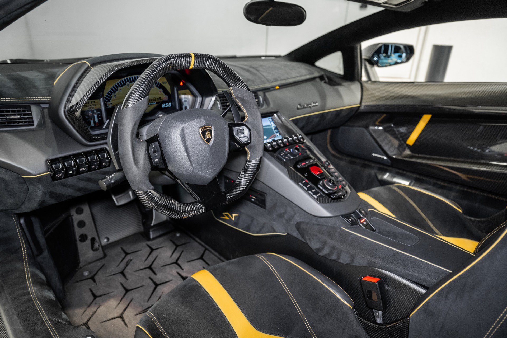 Used 2016 Lamborghini Aventador LP 750-4 Superveloce AWD/4WD image 26