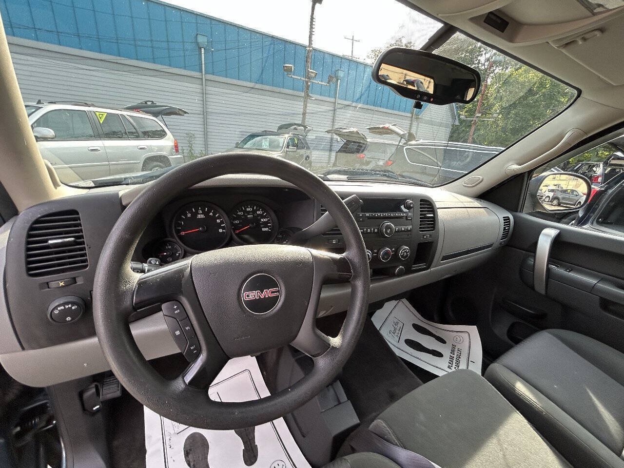 Used 2012 GMC Sierra 1500 SL w/ LPO, On The Job Package AWD/4WD image 5