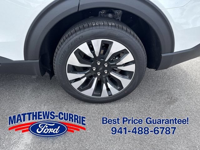 New 2026 Ford Explorer Platinum w/ LUX Leather Package AWD/4WD image 16