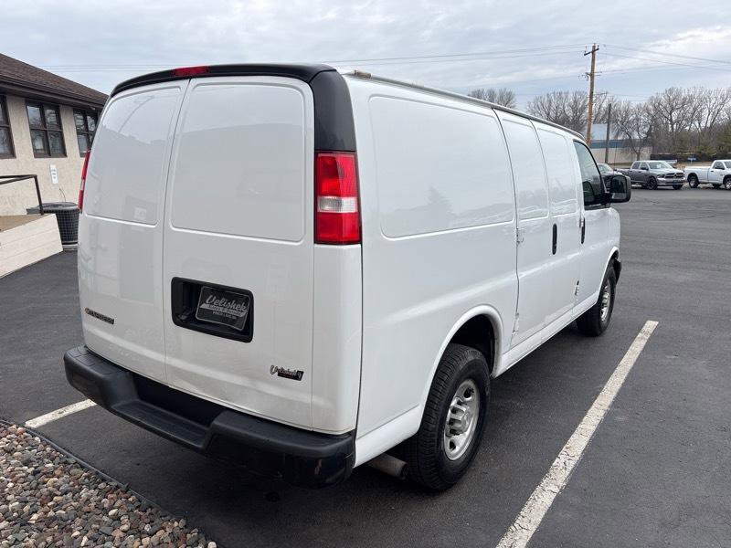 Used 2021 Chevrolet Express 2500 w/ Driver Convenience Package image 3