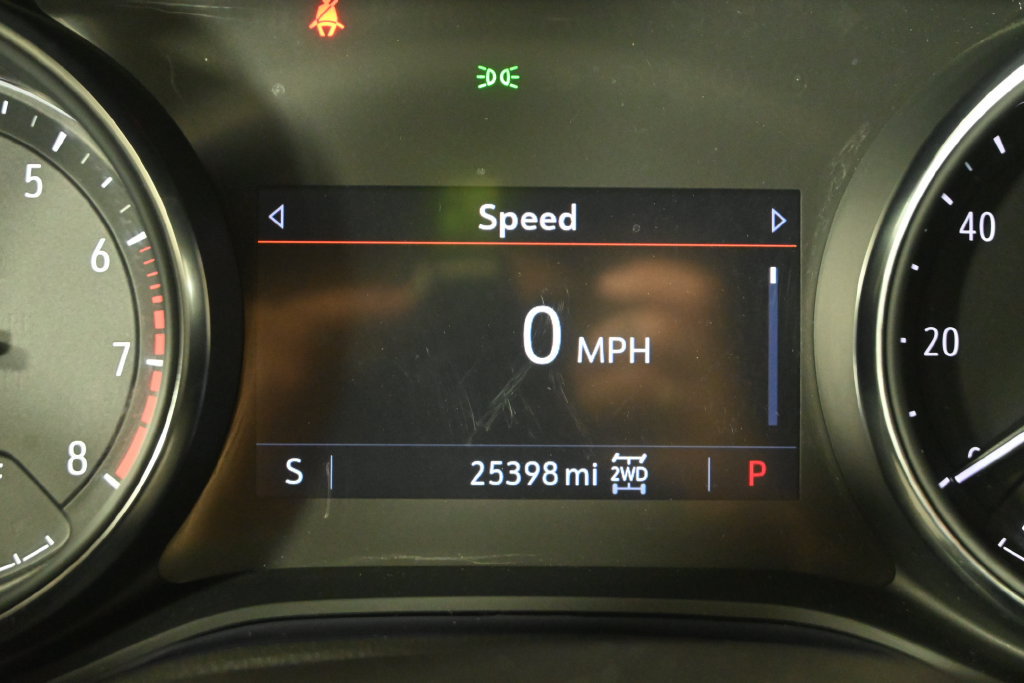 Used 2023 Buick Encore GX Select w/ Safety Package II AWD/4WD image 25