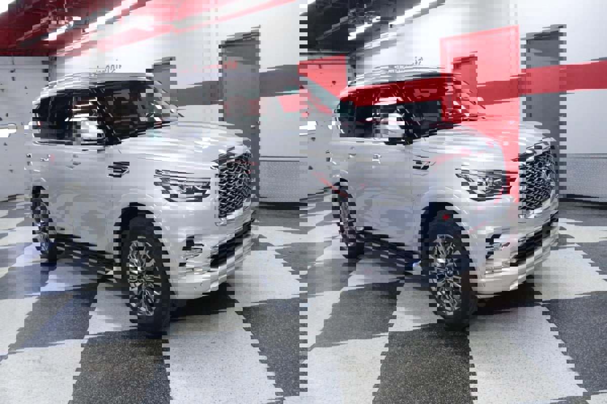 Used 2019 INFINITI QX80 Luxe w/ Proassist Package image 41