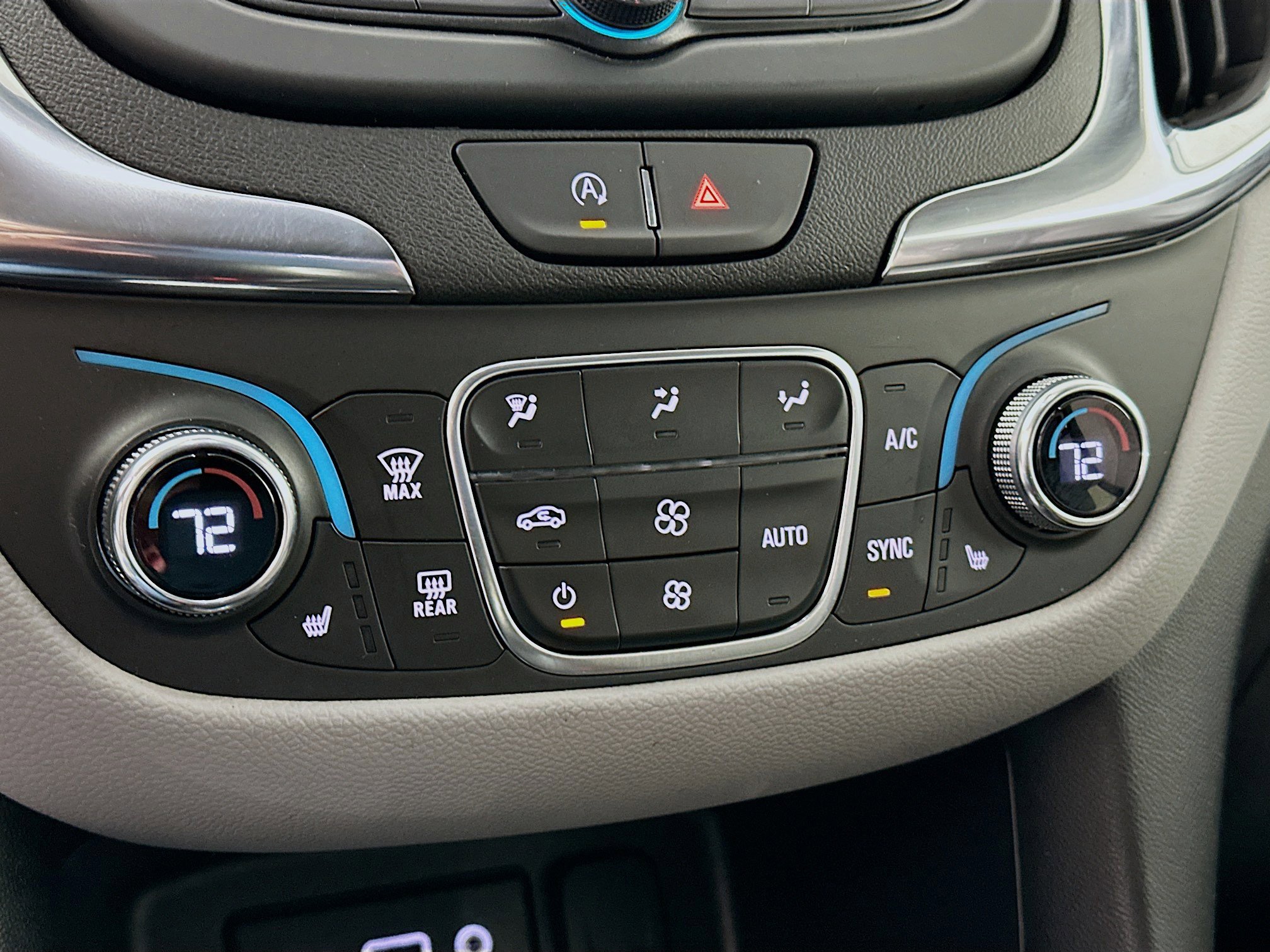 Used 2024 Chevrolet Equinox LT image 23