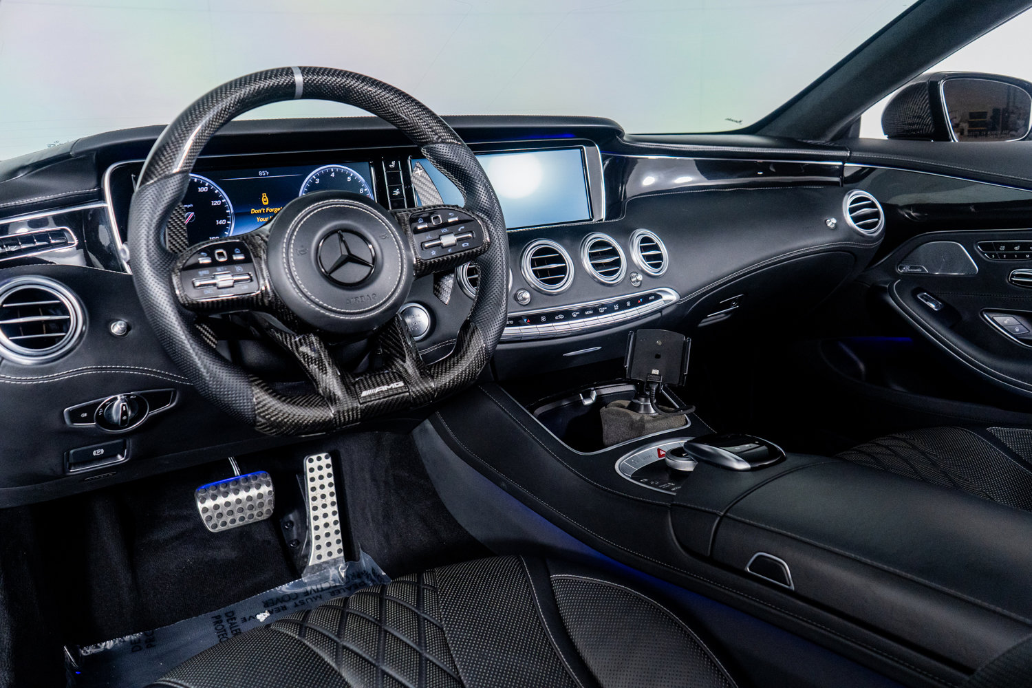 Used 2017 Mercedes-Benz S 550 Cabriolet image 2