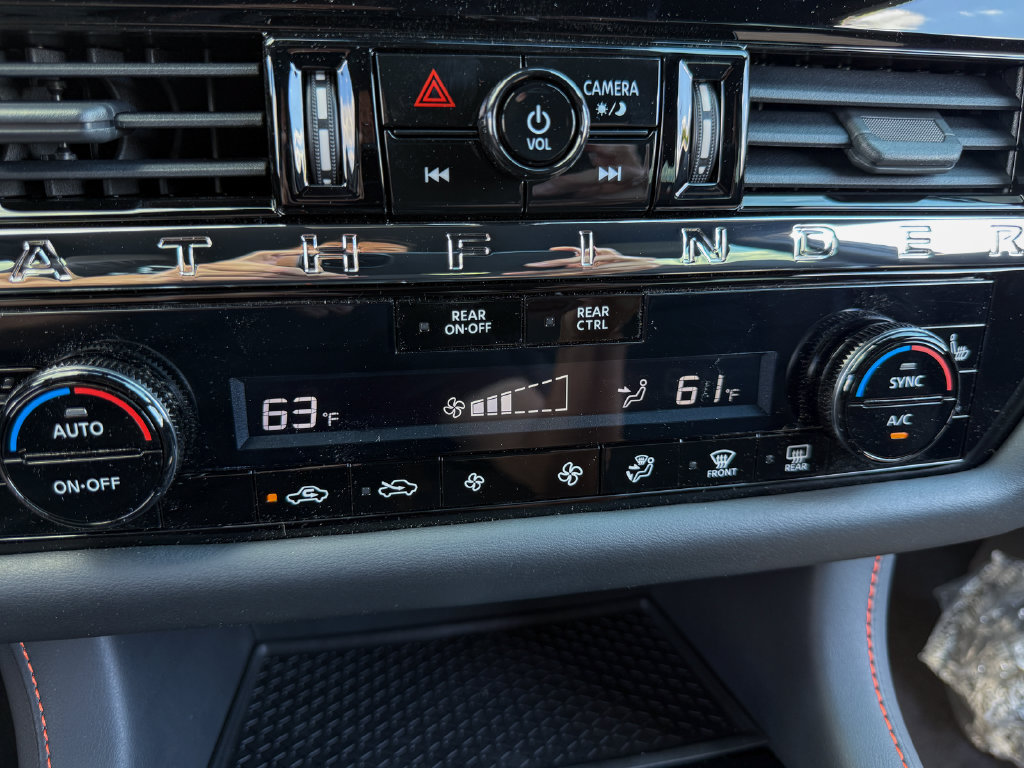New 2026 Nissan Pathfinder Rock Creek AWD/4WD image 15