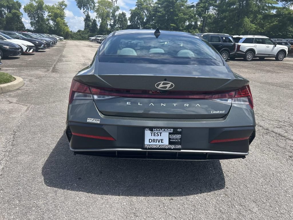 New 2026 Hyundai Elantra Limited FWD image 6