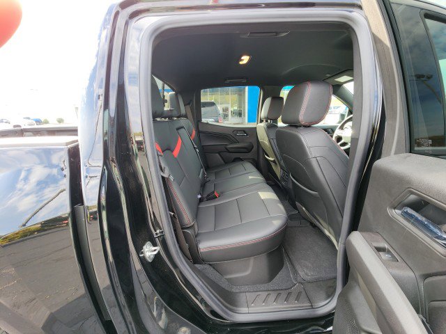 Used 2025 Chevrolet Colorado Z71 w/ Technology Package image 17