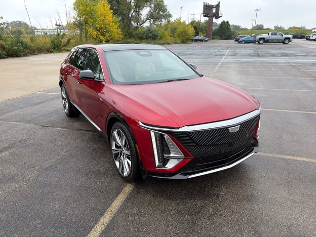 Used 2026 Cadillac Lyriq Signature Luxury w/ Nappa Leather Package AWD/4WD image 8