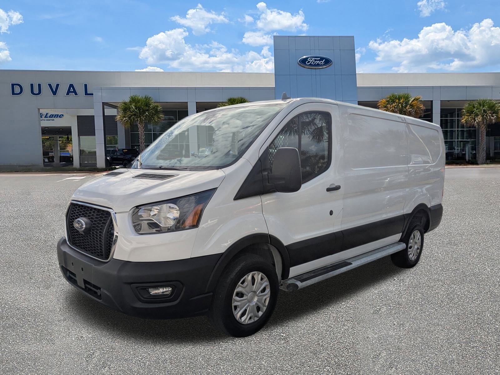Used 2024 Ford Transit 250 Low Roof w/ Exterior Upgrade Package image 8