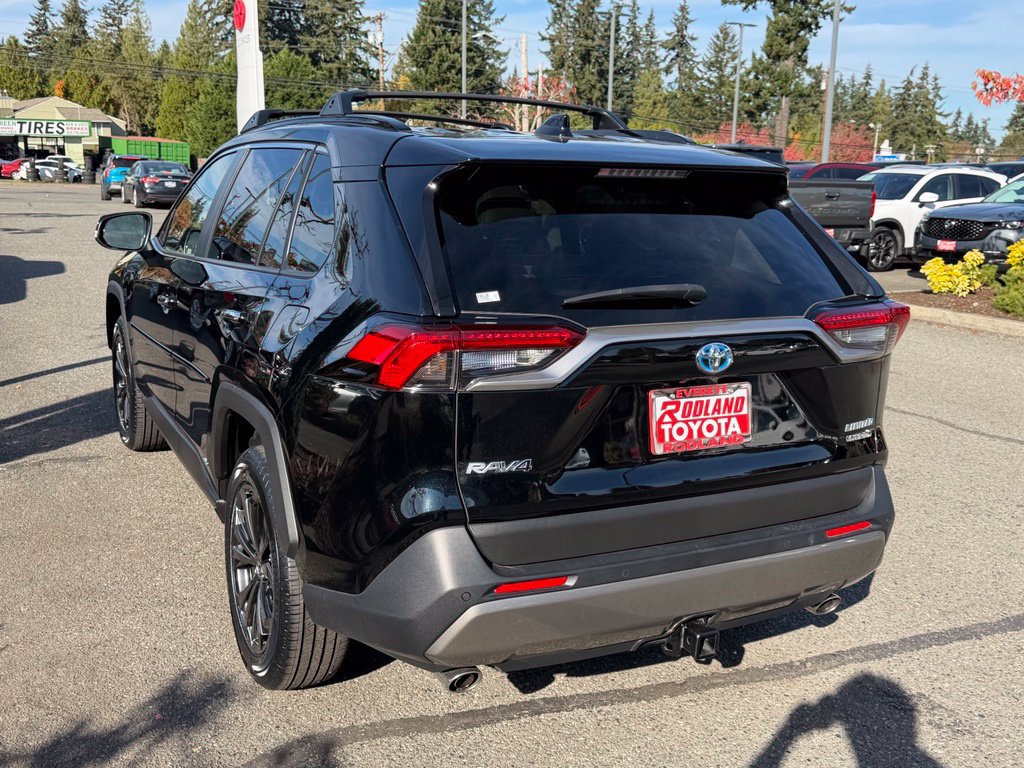 Certified 2022 Toyota RAV4 Limited AWD/4WD image 9