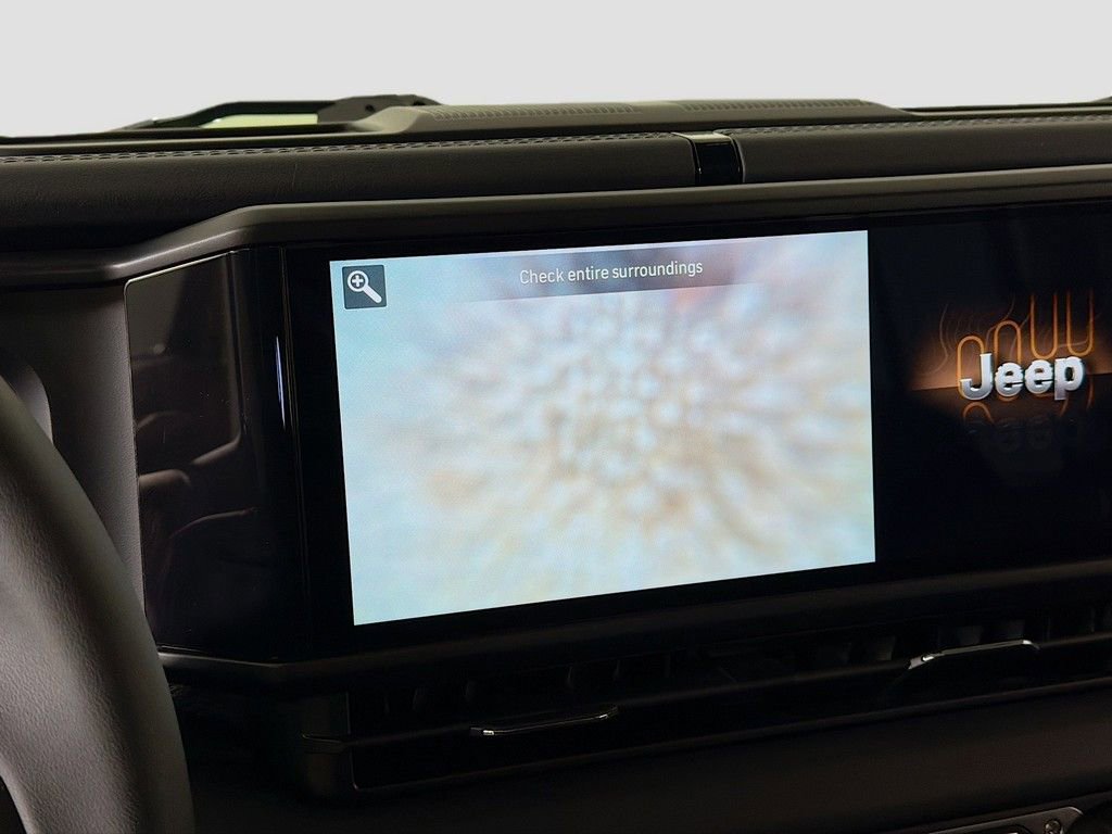 Used 2025 Jeep Gladiator Mojave image 30