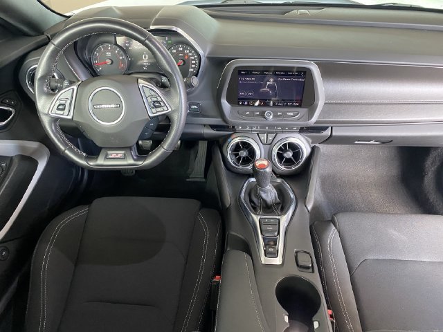 Used 2021 Chevrolet Camaro SS RWD image 13