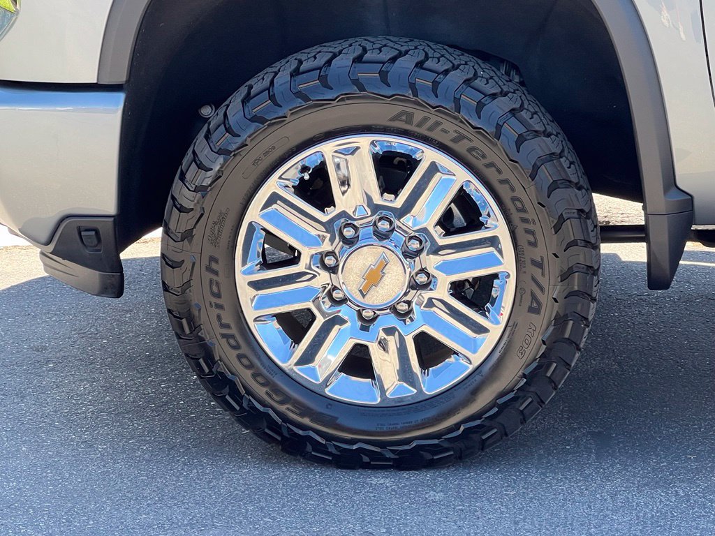 Used 2024 Chevrolet Silverado 3500 High Country w/ High Country Premium Package AWD/4WD image 14