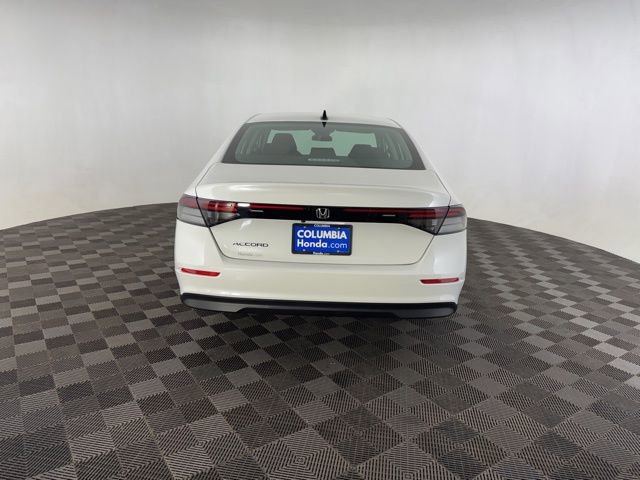 Certified 2025 Honda Accord SE image 9