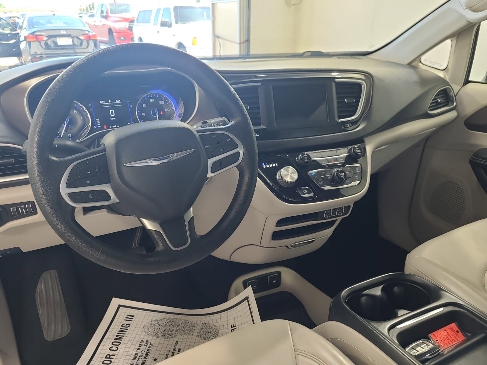 Used 2021 Chrysler Voyager Lxi image 14