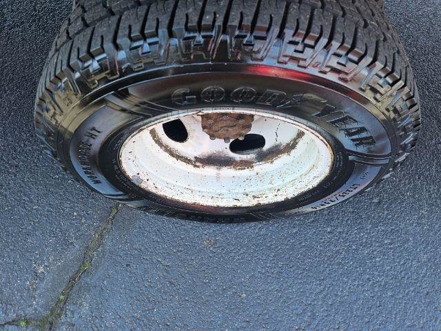 Used 2017 Ford E-450 and Econoline 450 Super Duty w/ Power Windows & Locks Group RWD image 33