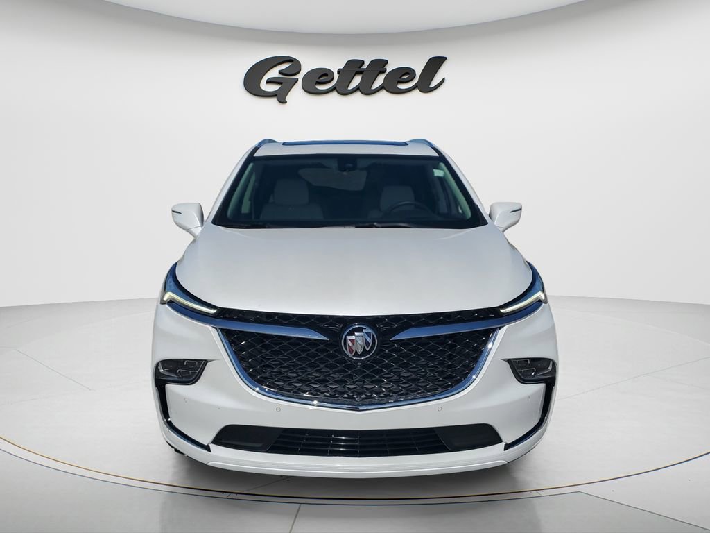 Used 2023 Buick Enclave Avenir w/ Avenir Technology Package image 2