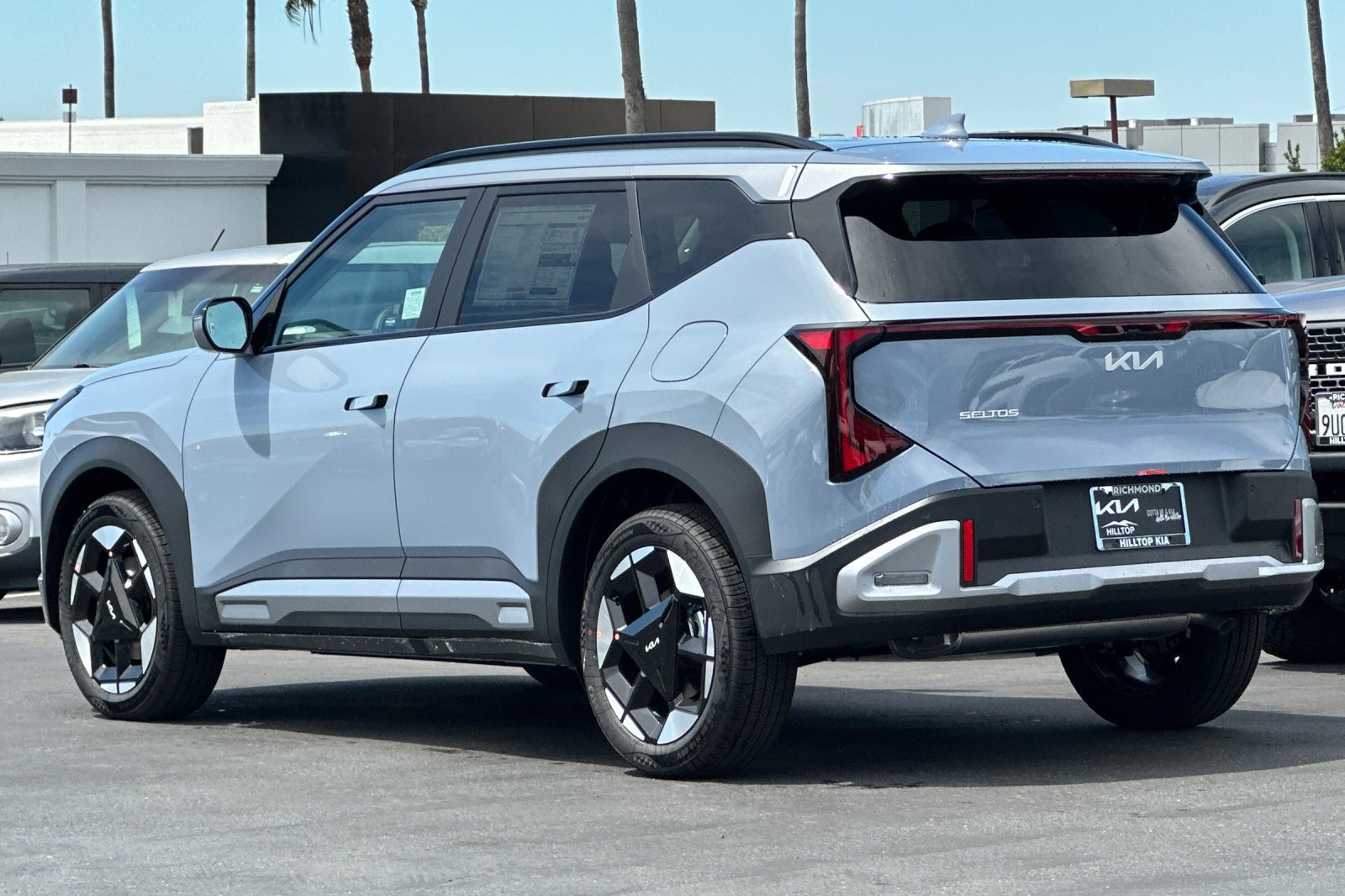 New 2027 Kia Seltos EX w/ EX Panoramic Sunroof Package FWD image 6