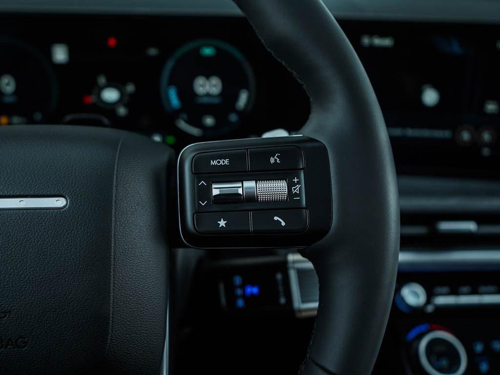 New 2026 Hyundai Santa Fe Limited AWD/4WD image 23