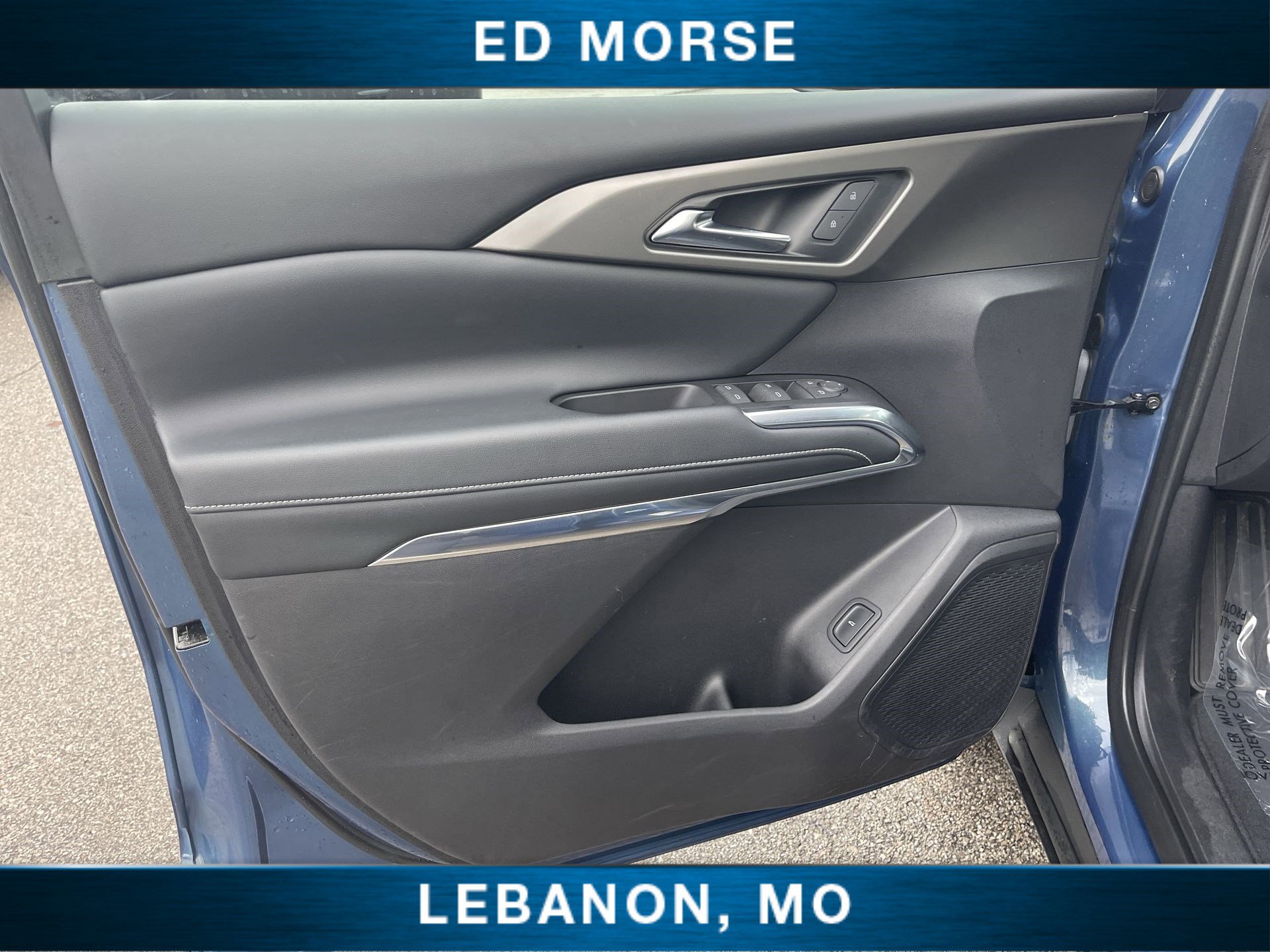 Used 2025 Chevrolet Traverse LT image 21