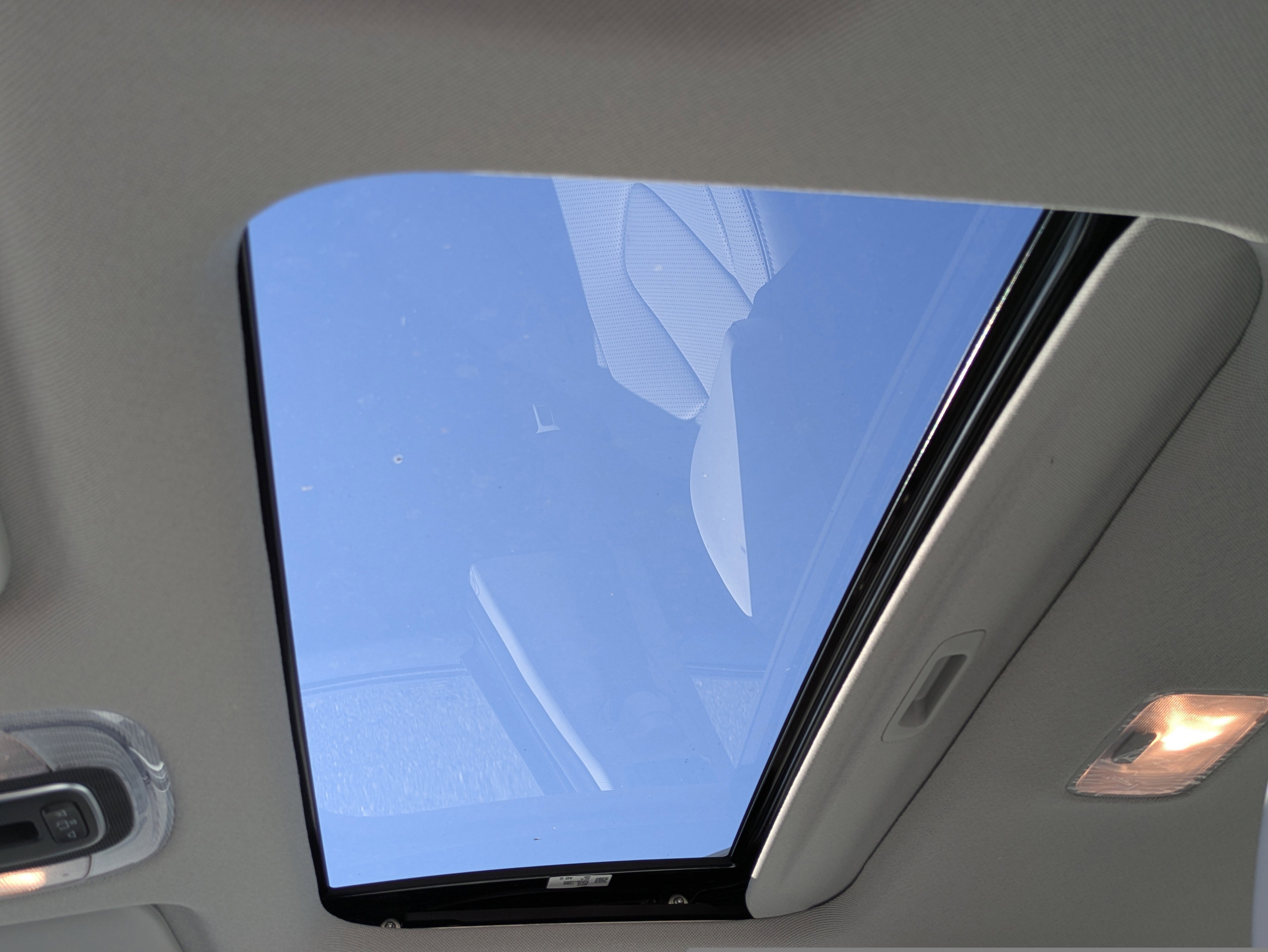 New 2026 Hyundai Elantra Limited image 25