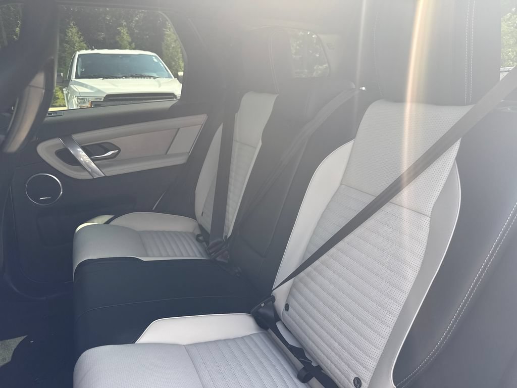 New 2026 Land Rover Discovery Sport Landmark AWD/4WD image 13