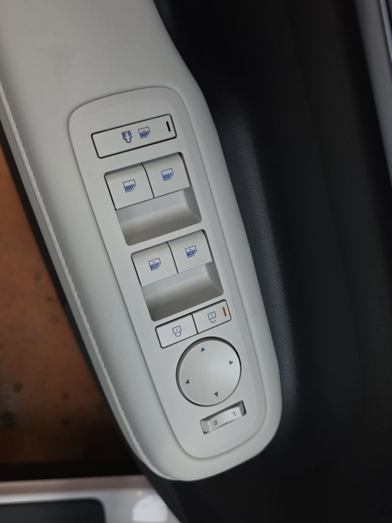 New 2026 Hyundai Santa Fe SEL image 24