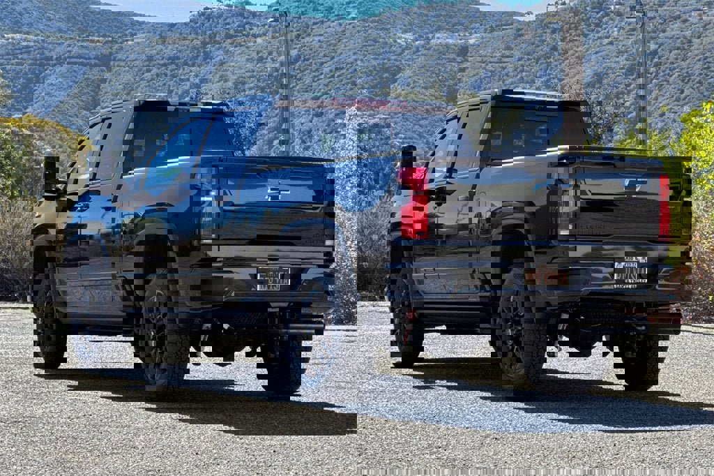 New 2025 Chevrolet Silverado 3500 High Country w/ High Country Premium Package image 6