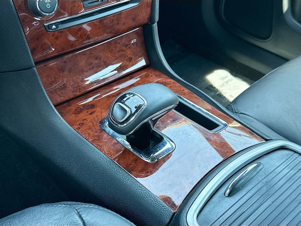 Used 2013 Chrysler 300 RWD image 26