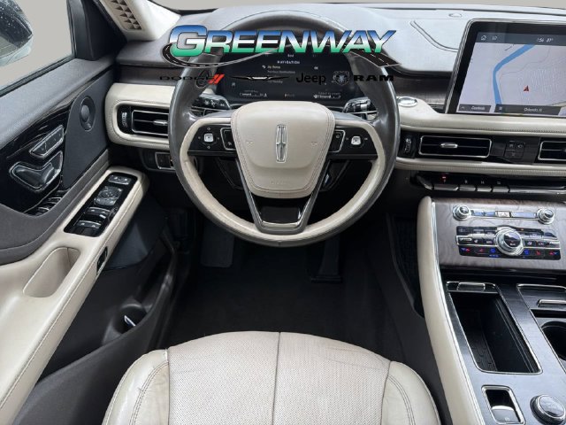 Used 2020 Lincoln Aviator Reserve w/ Equipment Group 201A RWD image 12