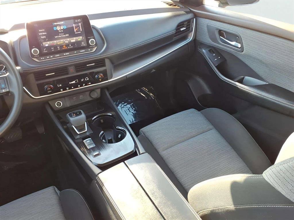 Used 2023 Nissan Rogue SV image 13