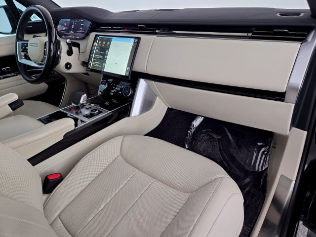 Used 2023 Land Rover Range Rover SE AWD/4WD image 18