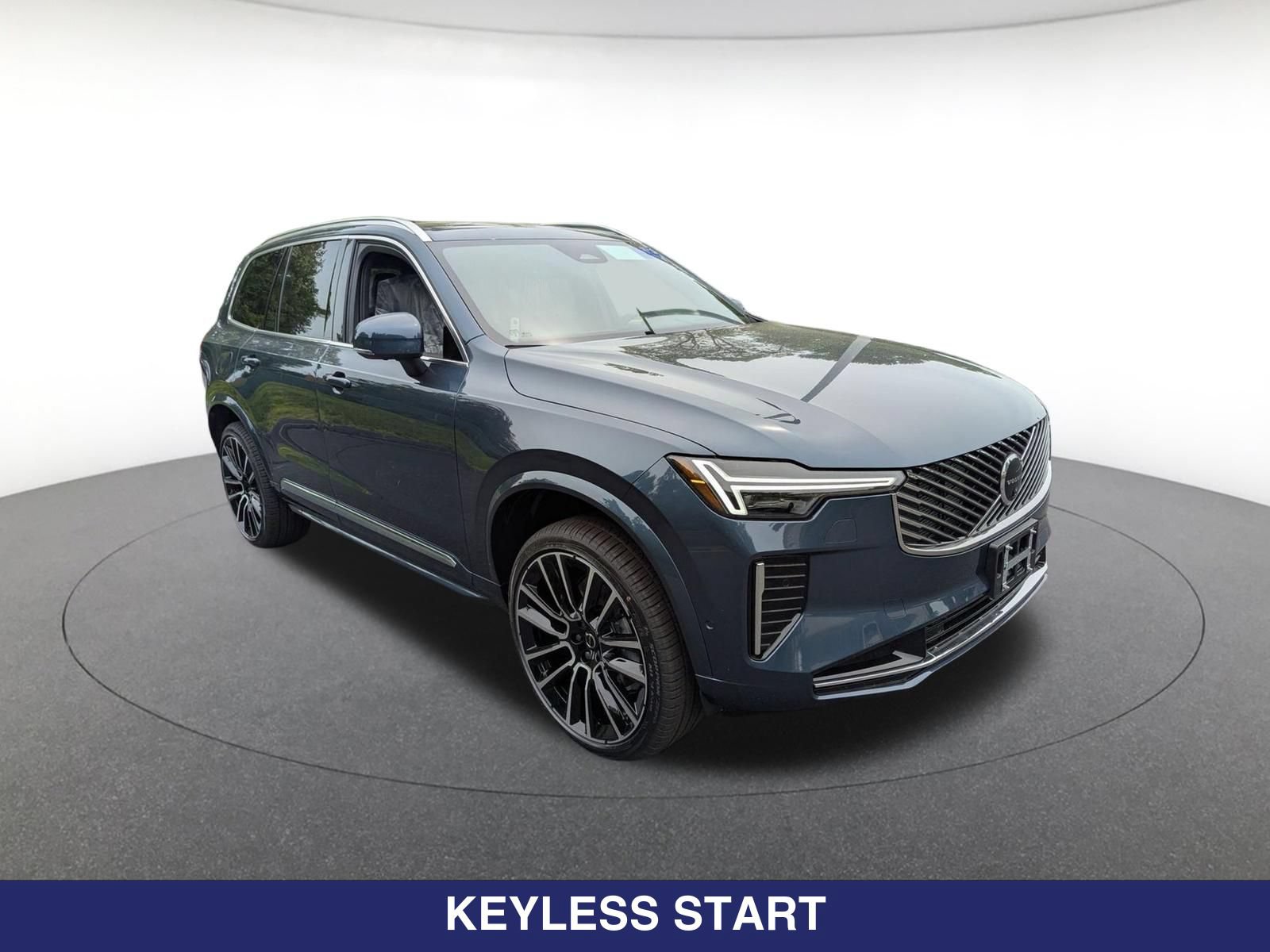 New 2025 Volvo XC90 B6 Ultra w/ Protection Package Premier AWD/4WD image 2