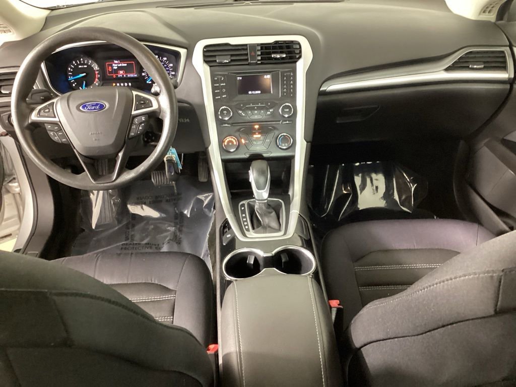 Used 2014 Ford Fusion SE FWD image 32