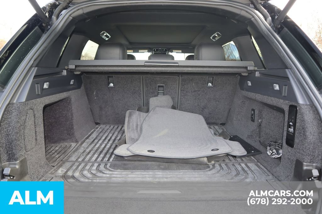 Used 2023 Land Rover Range Rover SE image 25